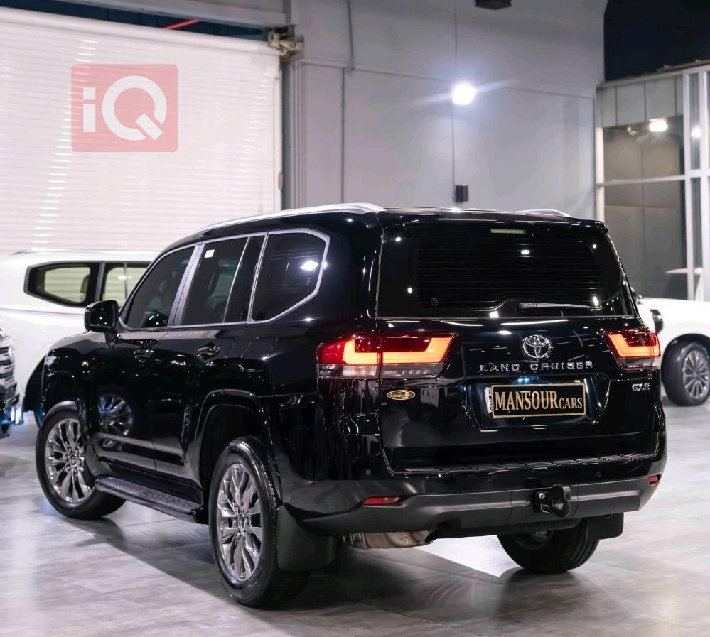 تويوتا لاندكروزر